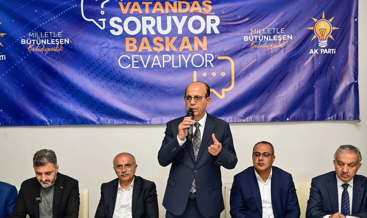 Tecde Mahallesinde “Vatandaş Soruyor, Başkan Cevaplıyor” Toplantısı Düzenlendi 