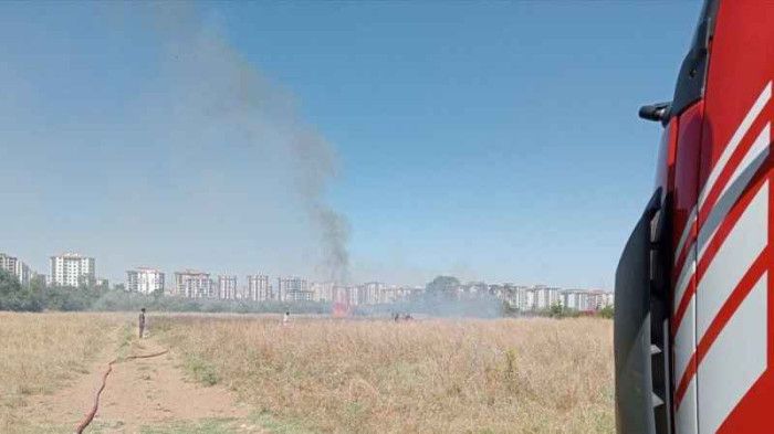 Malatya'da çıkan örtü yangını söndürüldü