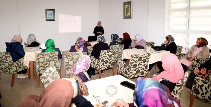 "Kaynana-Gelin Arasındaki Sorunlar ve Çözüm Yolları" semineri