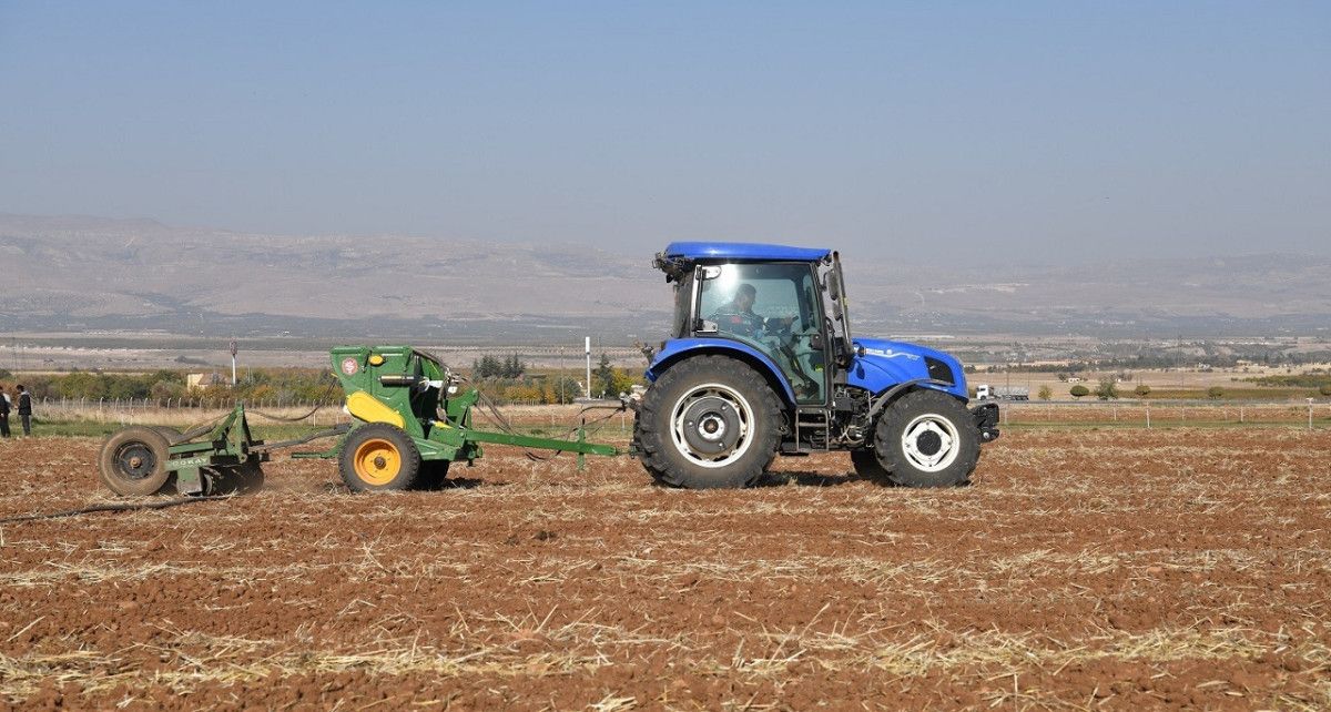 Yılın İlk Tohumu Toprakla Buluştu