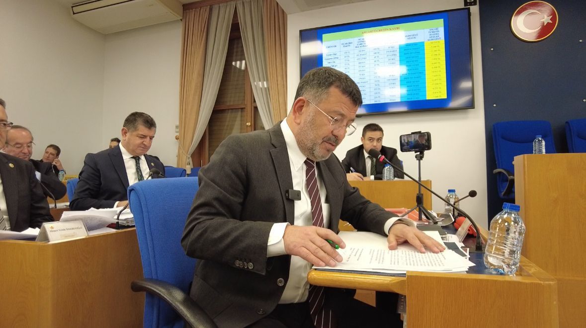 Ağbaba; “Esnafı Kandırdınız, Prim Gününü 7200’e İndirmediniz”