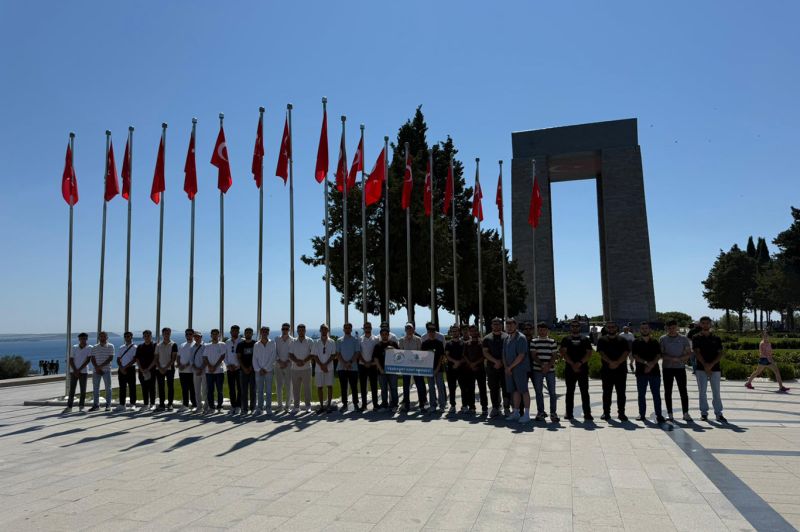 Yeşilyurt Genç Meclis üyeleri, Çanakkale'deki tarihi mekânları inceledi