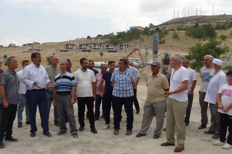 Mahalle sakinlerinden beton santrali tepkisi