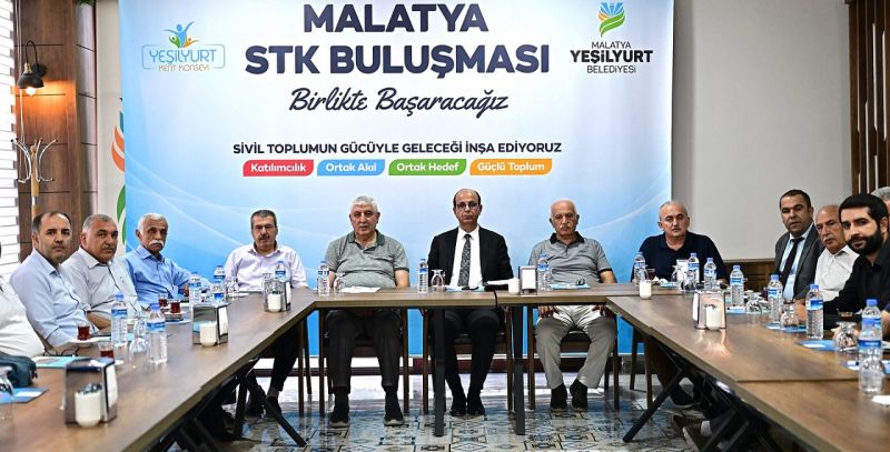 Başkan Geçit, STK Temsilcileriyle Yeşilyurt’un Bugünü ve Yarınlarını Ele Aldı 