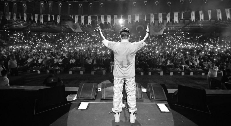 Darende’de 72. Zengibar Karakucak Güreş ve Kültür Festivali Sinan Akçıl Konseriyle Taçlandı