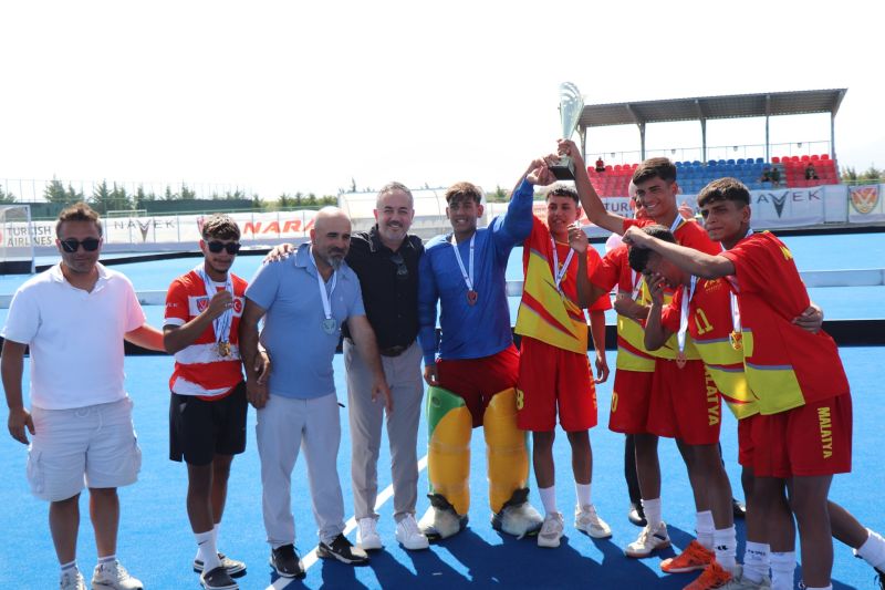 Malatya Hokey U16 Türkiye şampiyonu oldu
