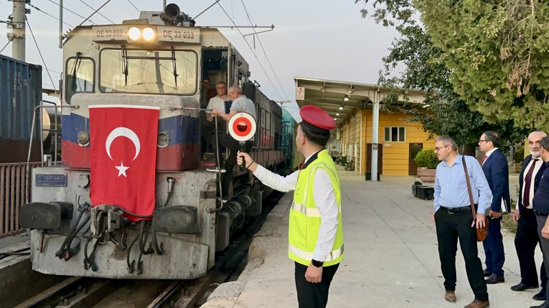 Malatya-Gölbaşı-Narlı-Nurdağı Demir Yolu Hattında İlk Sefer Gerçekleşti