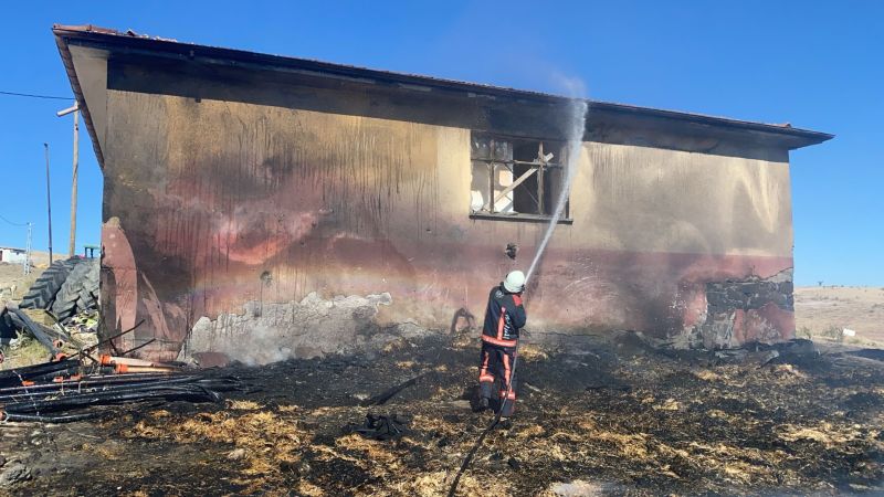 Malatya’da İki Ayrı Yangın Maddi Hasara Neden Oldu