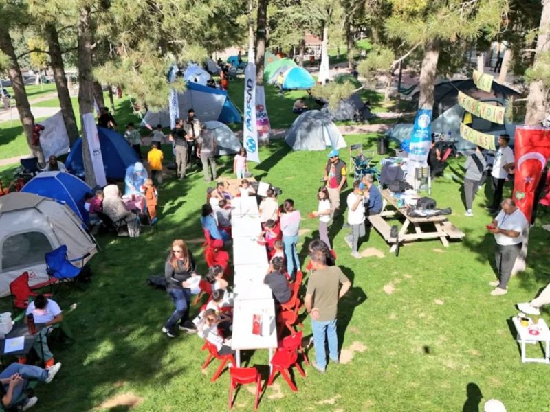 Yeşilyurt Belediyesi’nin Aile Çadır Kampı Keyifli Anlara Sahne Oldu