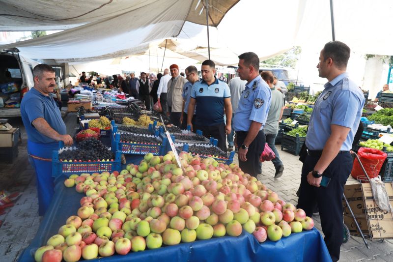Battalgazi’de Zabıta Ekiplerinden Pazar Yerlerinde Hassas Denetim