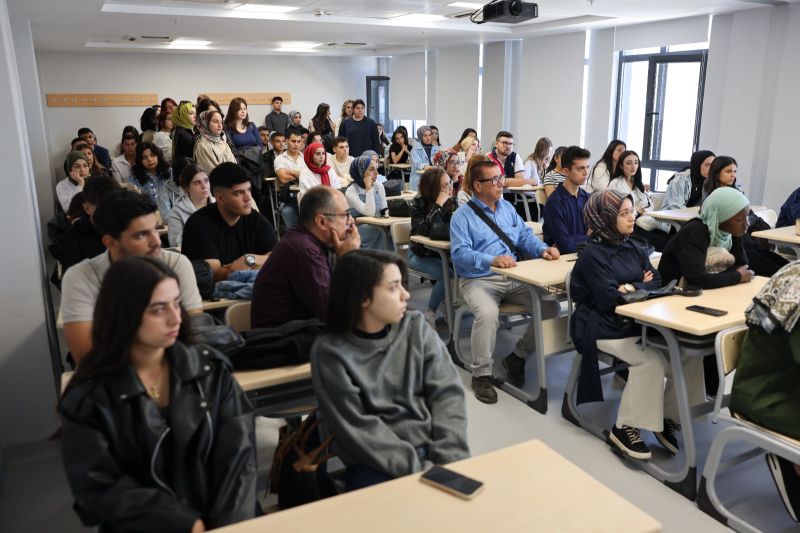 Malatya Turgut Özal Üniversitesinde İlk Dersin Konusu Gazze Oldu