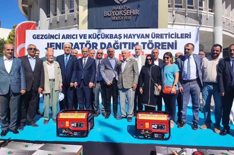 Malatya'da arı ve küçükbaş hayvan üreticilerine jeneratör ile sıvat desteği