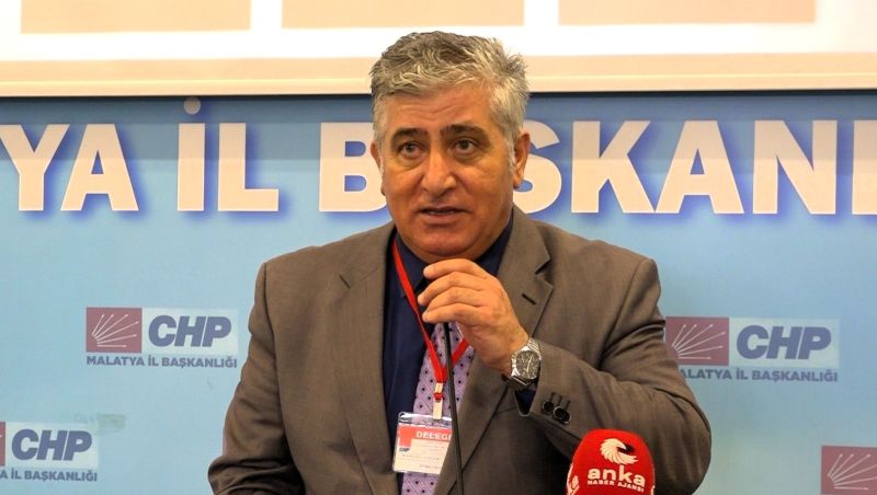 CHP Yeşilyurt İlçe Kongresinde Hakkı Ayas Yeniden Başkan Seçildi