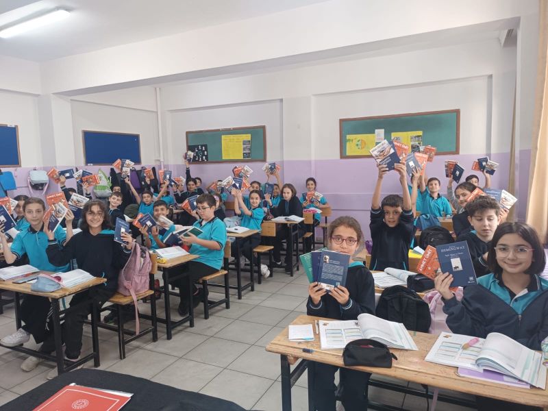 91.000 Dev Öğrenci Ortaokulu’ndan Aile Boyu Okuma Seferberliği