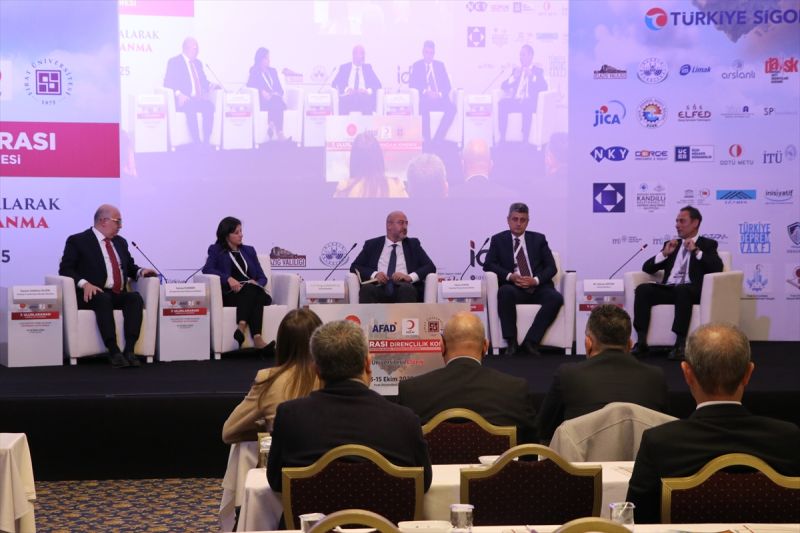 "7. Uluslararası Afet ve Dirençlilik Kongresi" Elazığ'da devam ediyor