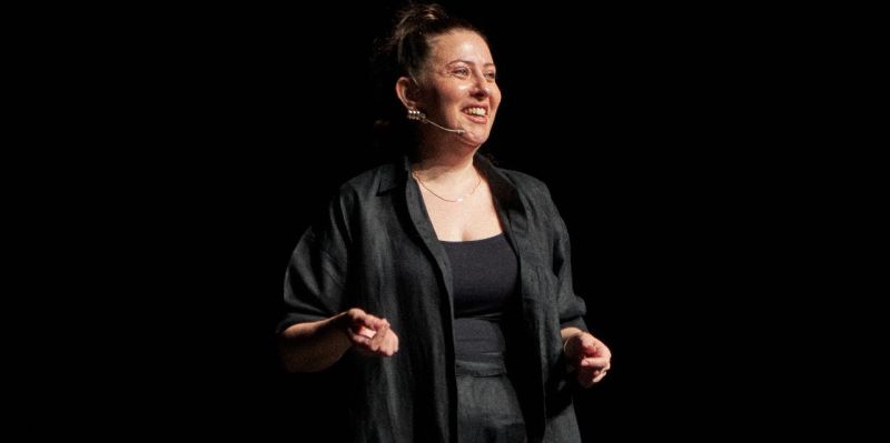 Özlem Kosif’ten Kahkaha Dolu Bir Akşam: “Hayatım Yanlış Anlama” Malatya’da!