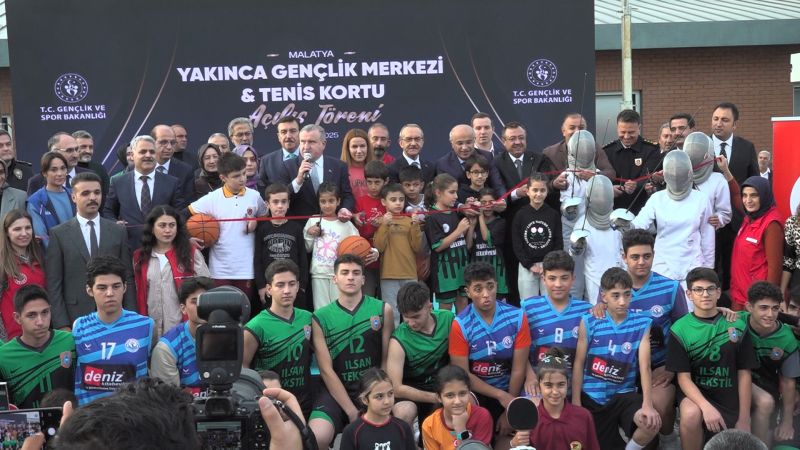 “Malatya gençlerle birlikte ayağa kalkacak, sporla yükselecek”