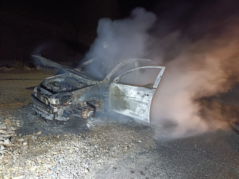 Çelikhan Yolu Üzerinde Araç Yangını Maddi Hasara Neden Oldu