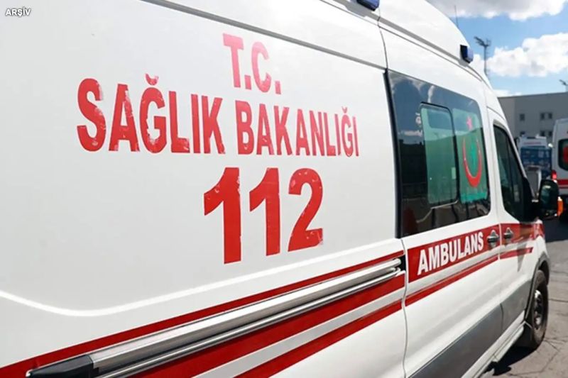 Tarım işçilerini taşıyan midibüs kaza yaptı: 3 ölü, 12 yaralı