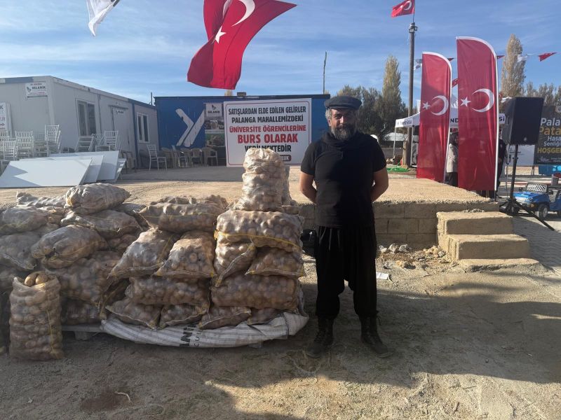 Bereketli Topraklarda Hasat Coşkusu: Darende Patatesi Niğde’ye Rakip Oldu