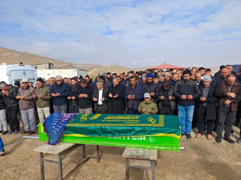 Darende’de Dağlık Alanda Ölü Bulunan Zeynep Turgut Toprağa Verildi