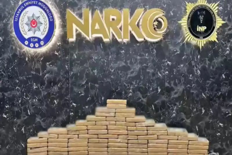 İstanbul'da 175 kilogram kokain ele geçirildi: 3 gözaltı