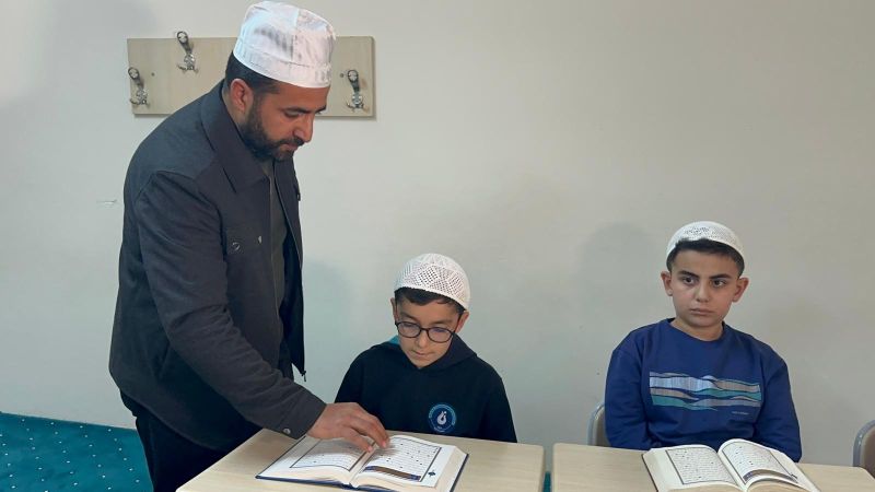 Hafızlıkta Rekor Süre: Kur’an’a Adandı, 7 Ayda Hafız Oldu