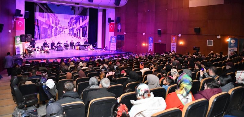 “Yeşilyurt Eyvan Geceleri” Keyifli ve Coşkulu Geçti