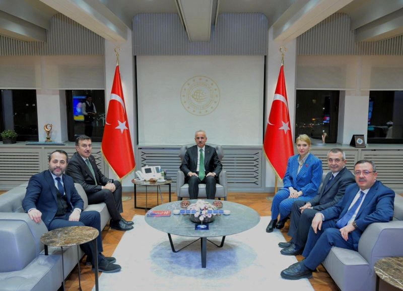 AK Parti Malatya Heyetinden Bakan Uraloğlu’na Ulaşım Gündemli Ziyaret