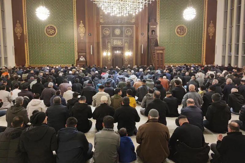 Müftü Vuruşkan: Regaib Kandili, asıl kazancımızın Rabbimize yönelmek olduğunu hatırlatır