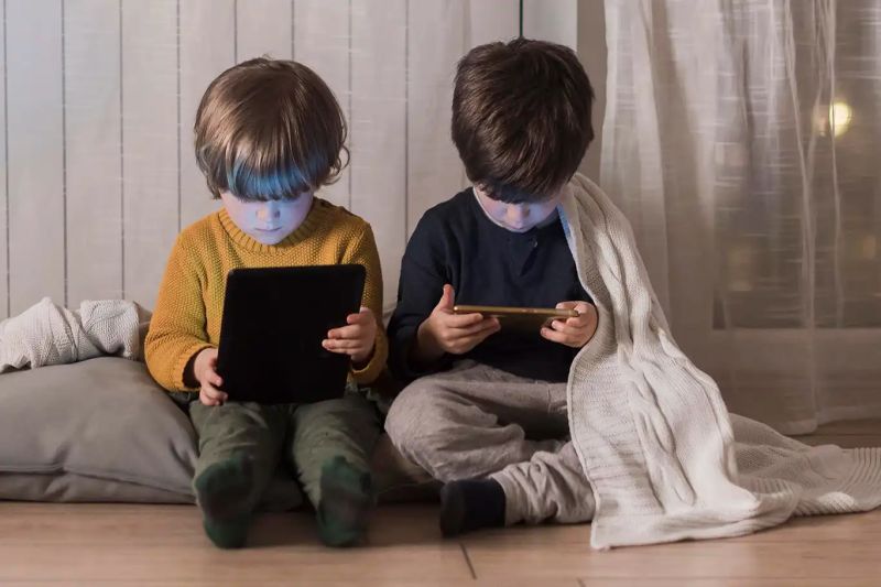 Sosyal medya yasası gündemde: Dijital ebeveynlik uyarısı