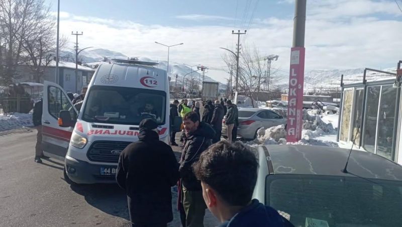 Doğanşehir’de Beton Mikseri Yayaya Çarptı