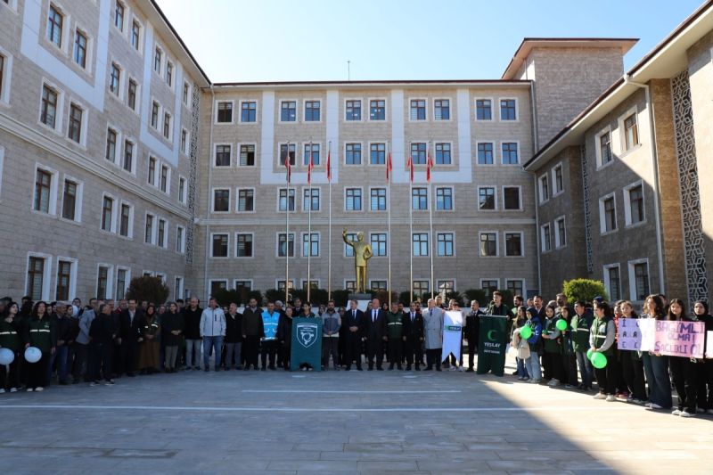 Adıyaman’da Yeşilay Haftası Farkındalık Yürüyüşü Gerçekleştirildi