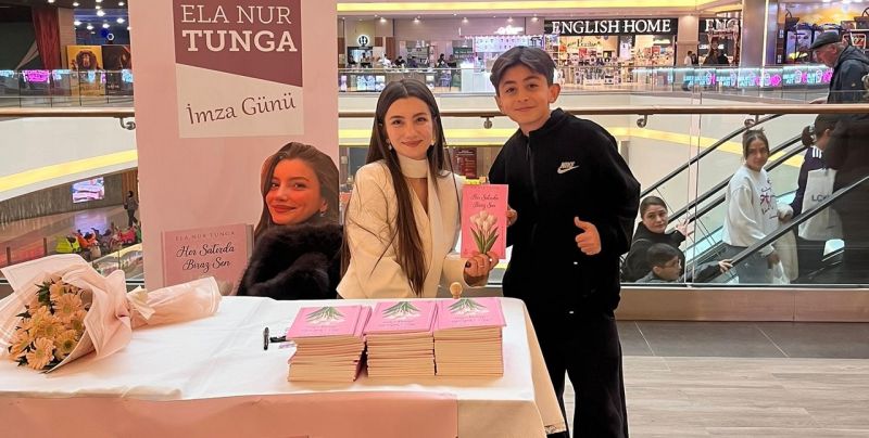 Yazar Ela Nur Tunga’ın İmza Standına Yoğun İlgi