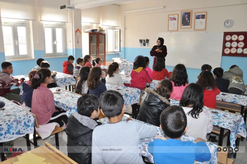 Öğretmenlerin İller Arası Yer Değiştirme Başvuruları 14 Mayıs'ta Başlıyor