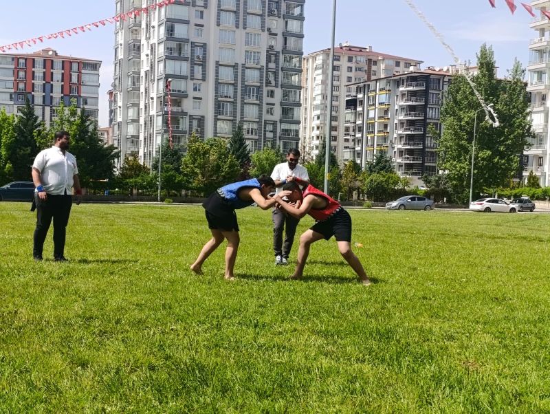 Er Meydanında Nefes Kesen Mücadele