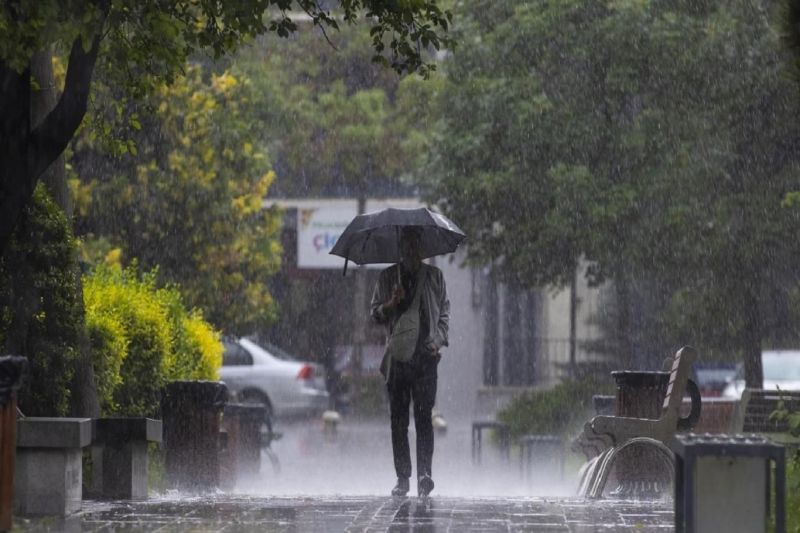Meteoroloji'den 9 İl İçin Kuvvetli Sağanak Uyarısı
