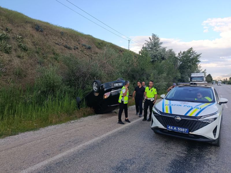 Sürgü Mahallesinde Otomobil Devrildi: 1 Yaralı
