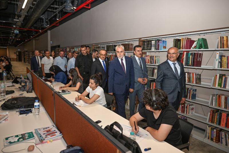 Bakan Işıkhan’dan Malatya Büyükşehir Belediyesi’ne Ziyaret