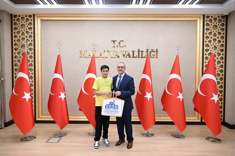 Vali Yavuz, LGS Türkiye Birincilerini Ağırladı