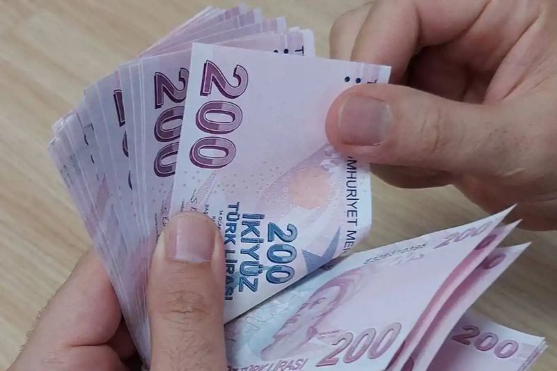 Emeklilerin Zam Farkı Ödemeleri 7 Ağustos'ta Hesaplara Yatırılacak