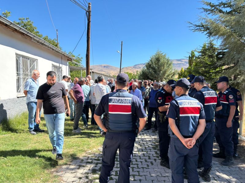 Hekimhan’da Maden Toplantısı Gerginliği