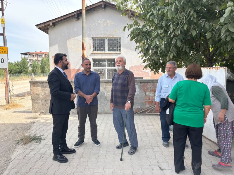 CHP’li Budak’tan Belediyelere Yol ve Okul Tepkisi