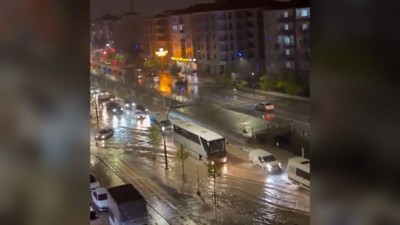 Saadet Partisi’nden Sami Er’i Ti’ye Alan İronik Paylaşım: "AK Parti’ye Katılın!"