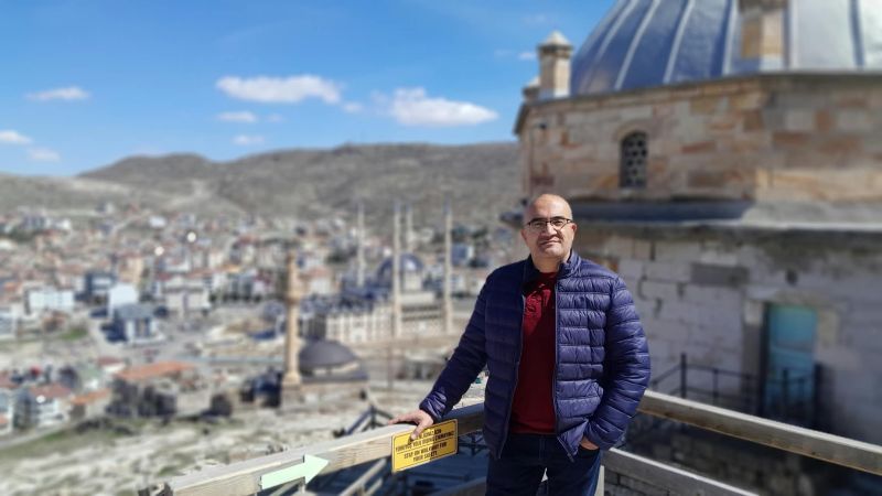 Kent Hafızasıyla Düşsel Dünyaları Buluşturan Kalem: Malatyalı Yazar Bülent Kocakaya Edebiyatta Sınırları Aşmaya Devam Ediyor