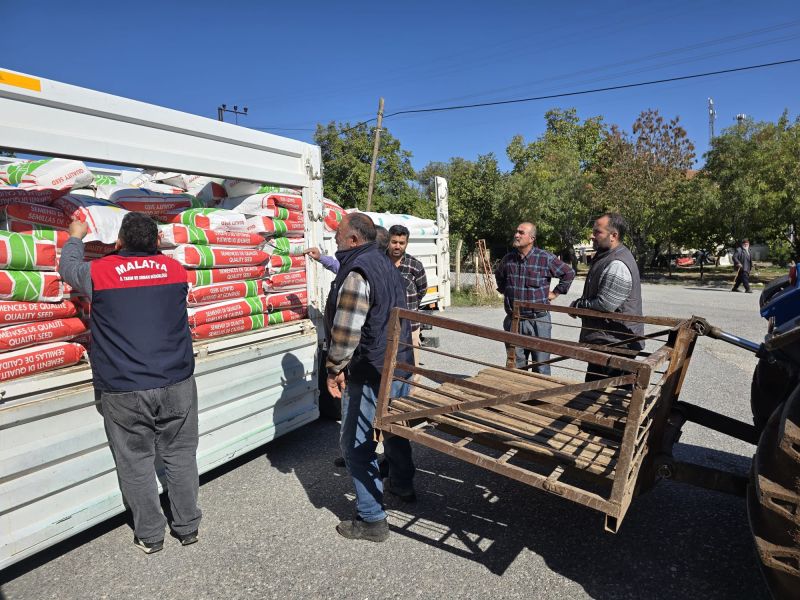 Malatya’da Üreticilere 30 Ton Yem Bitkisi Tohumu Desteği