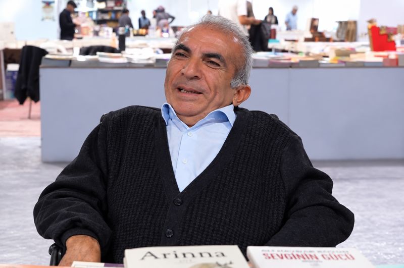 3.5 Yıllık İlkokul Eğitimiyle Başladı, 3 Üniversite Bitirip 7 Kitap Yazdı