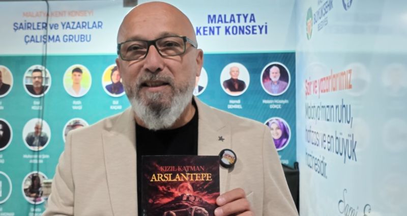 Gurbetçi Yazar Mehmet Yıldız "Kitap, Fikirlerimizi Ölümsüzleştiren Bir Mirastır"