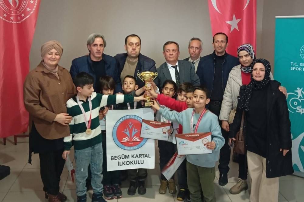 İlkokul öğrencileri satrançta il birincisi oldu