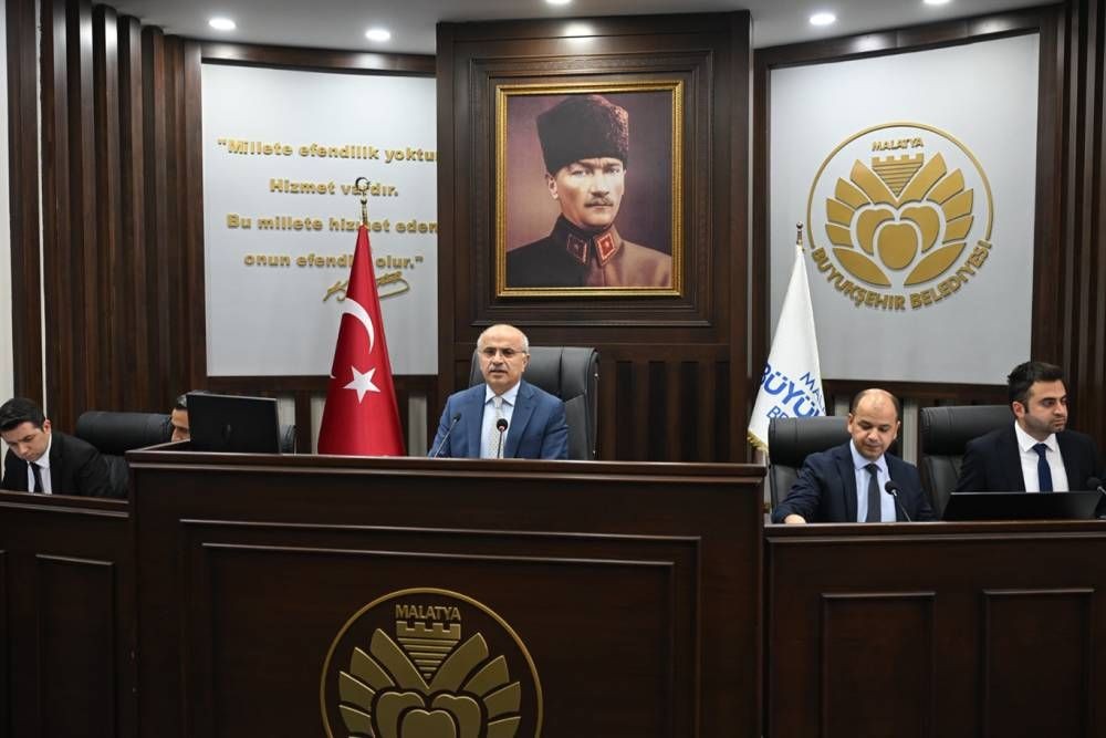 Başkan Er: Kalbimiz acı çeken Filistinli kardeşlerimiz için atıyor